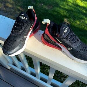 Great Condition Nike Air Max  270